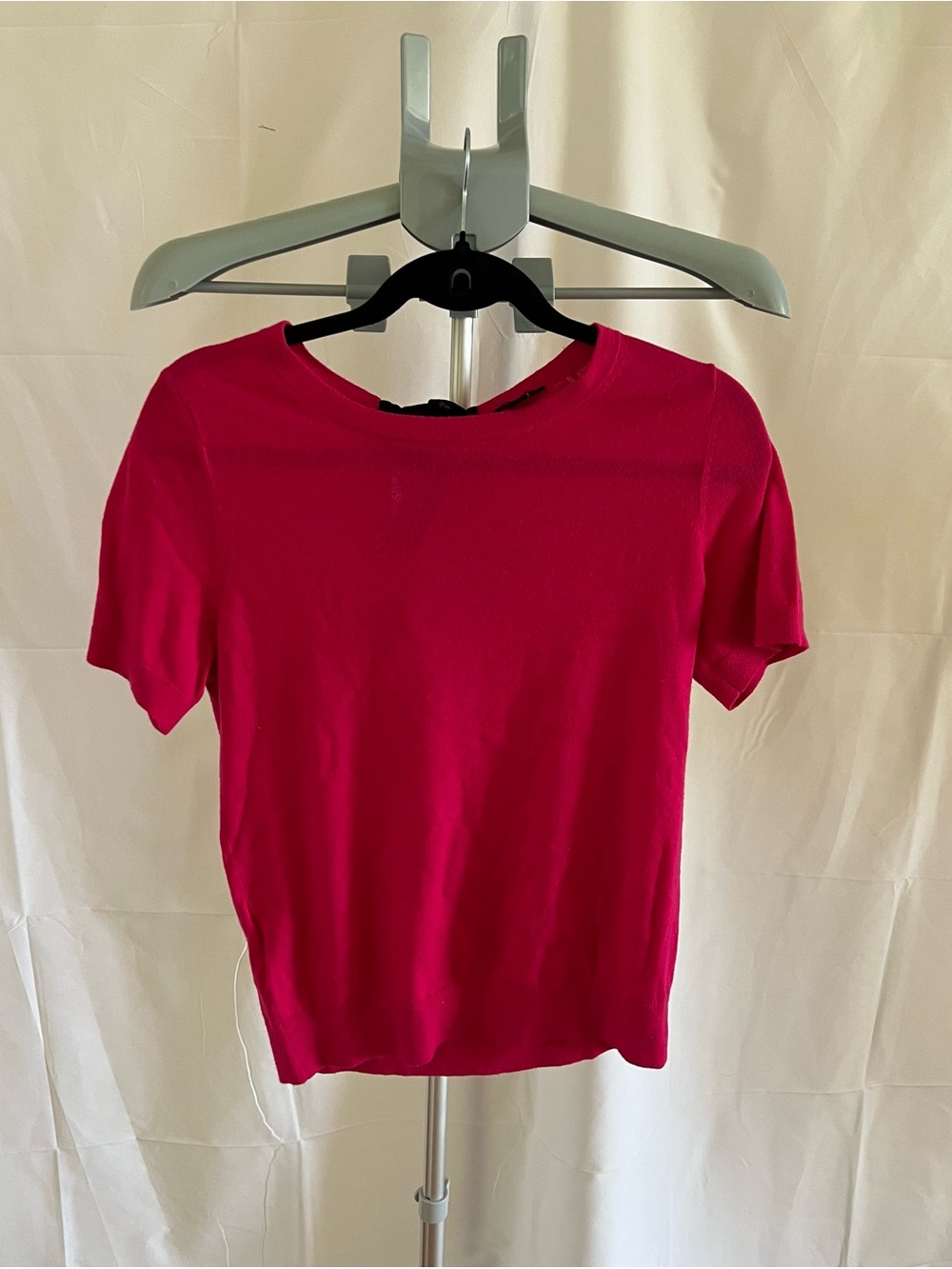 Ann Taylor Short Sleeve Crewneck Top with black tie in back